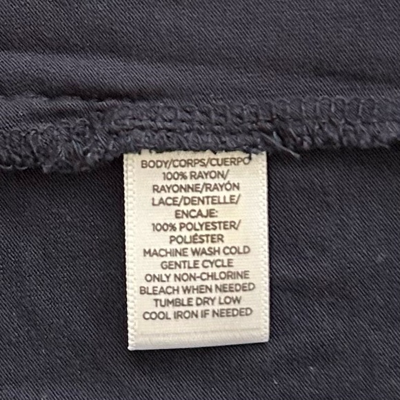 🌼 LOFT Crochet Lace Trim Top in Navy, XS - Picture 7 of 7